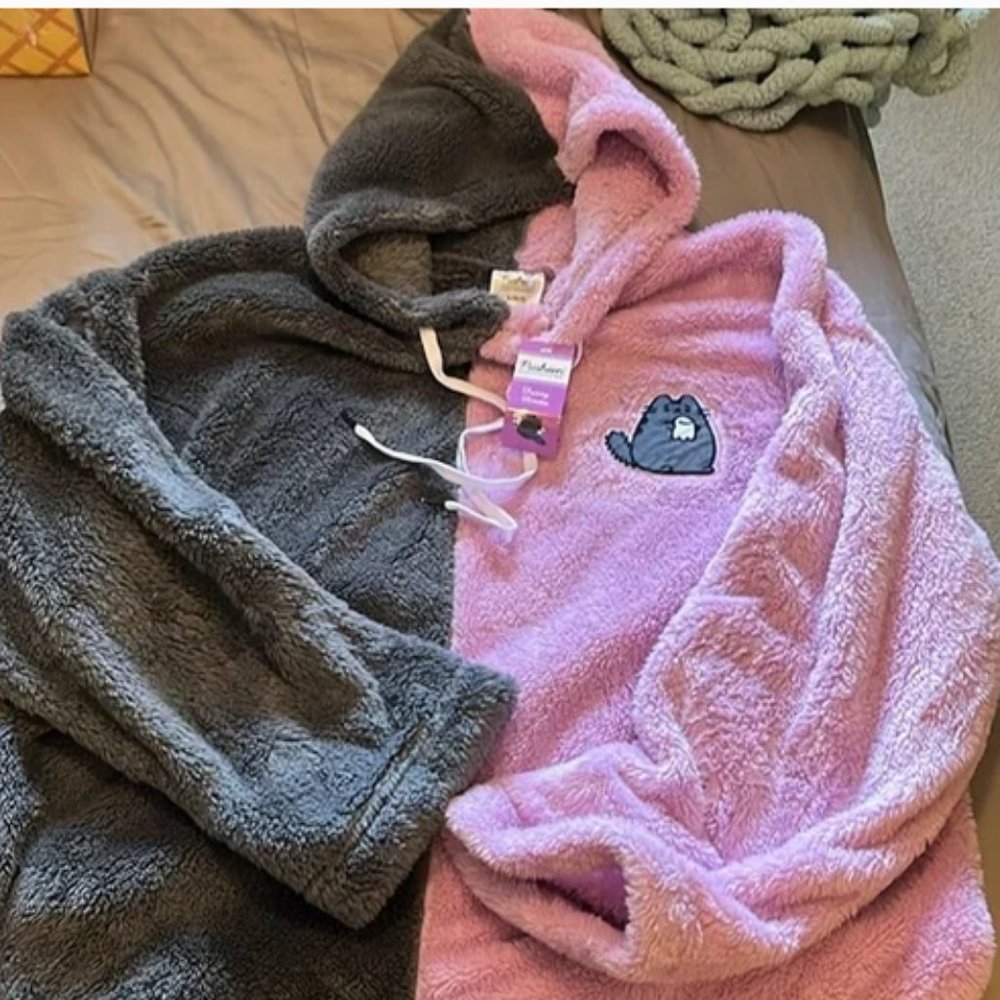 Pusheen Spooky Hoodie, NWT Size Large, fuzzy